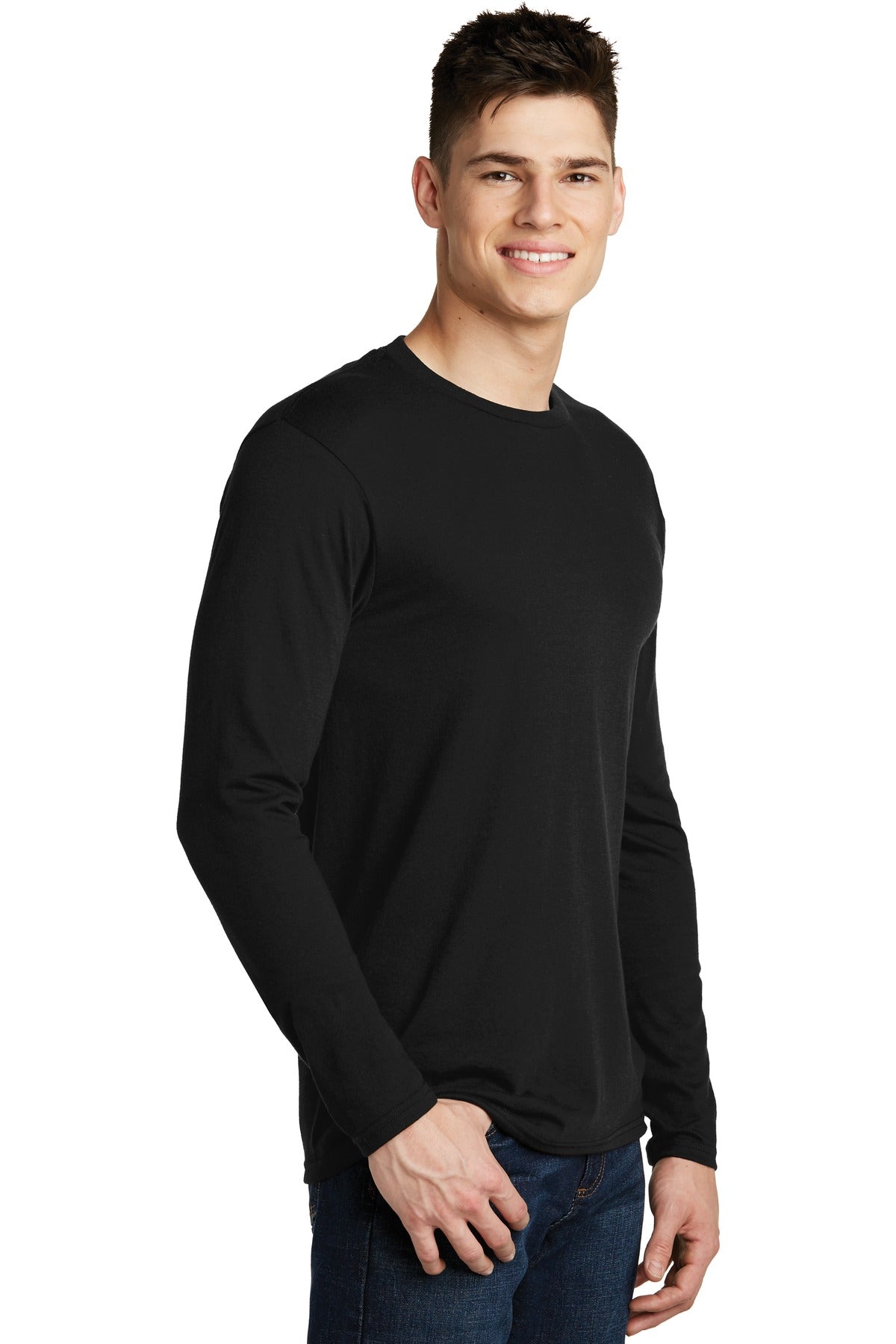 Black District Very Important Tee Long Sleeve. DT6200