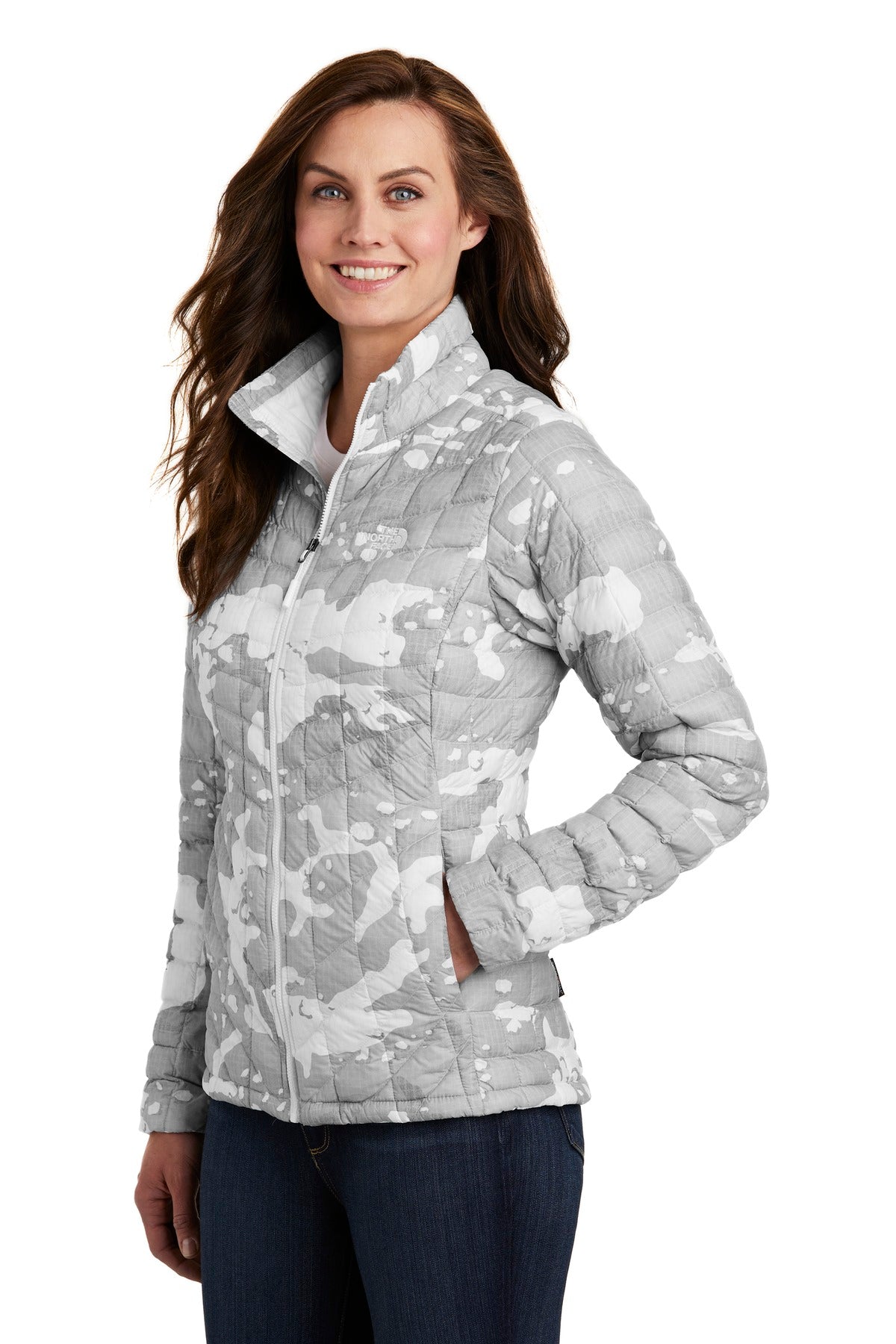 TNF White WChp The North Face Women's ThermoBall Trekker Jacket. NF0A3LHK