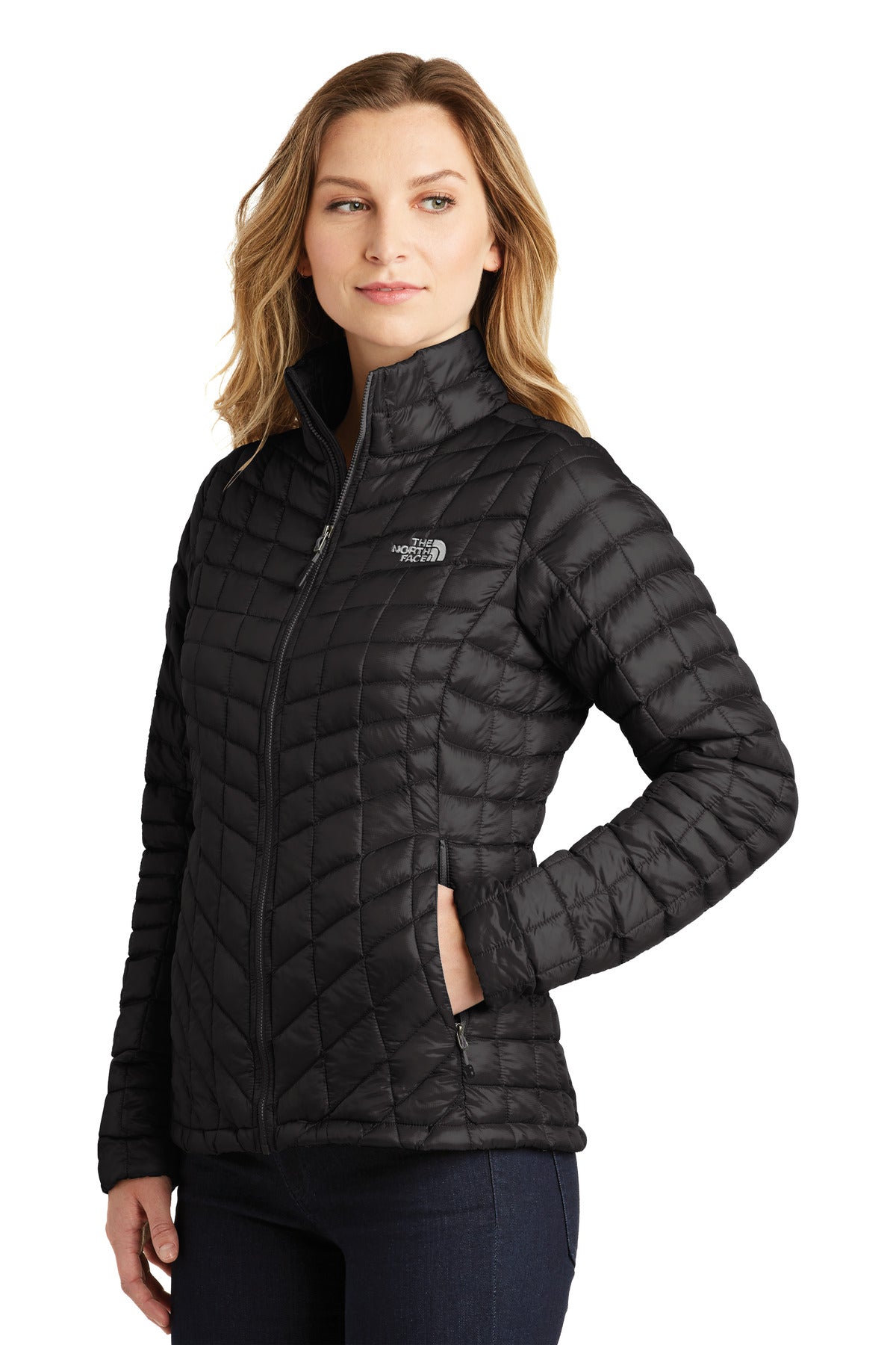 TNFMatteBk The North Face Women's ThermoBall Trekker Jacket. NF0A3LHK