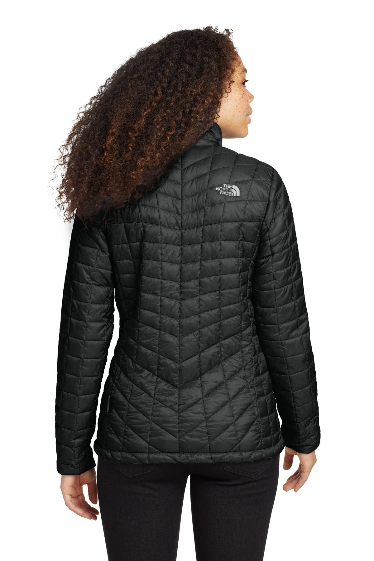TNFMatteBk The North Face Women's ThermoBall Trekker Jacket. NF0A3LHK