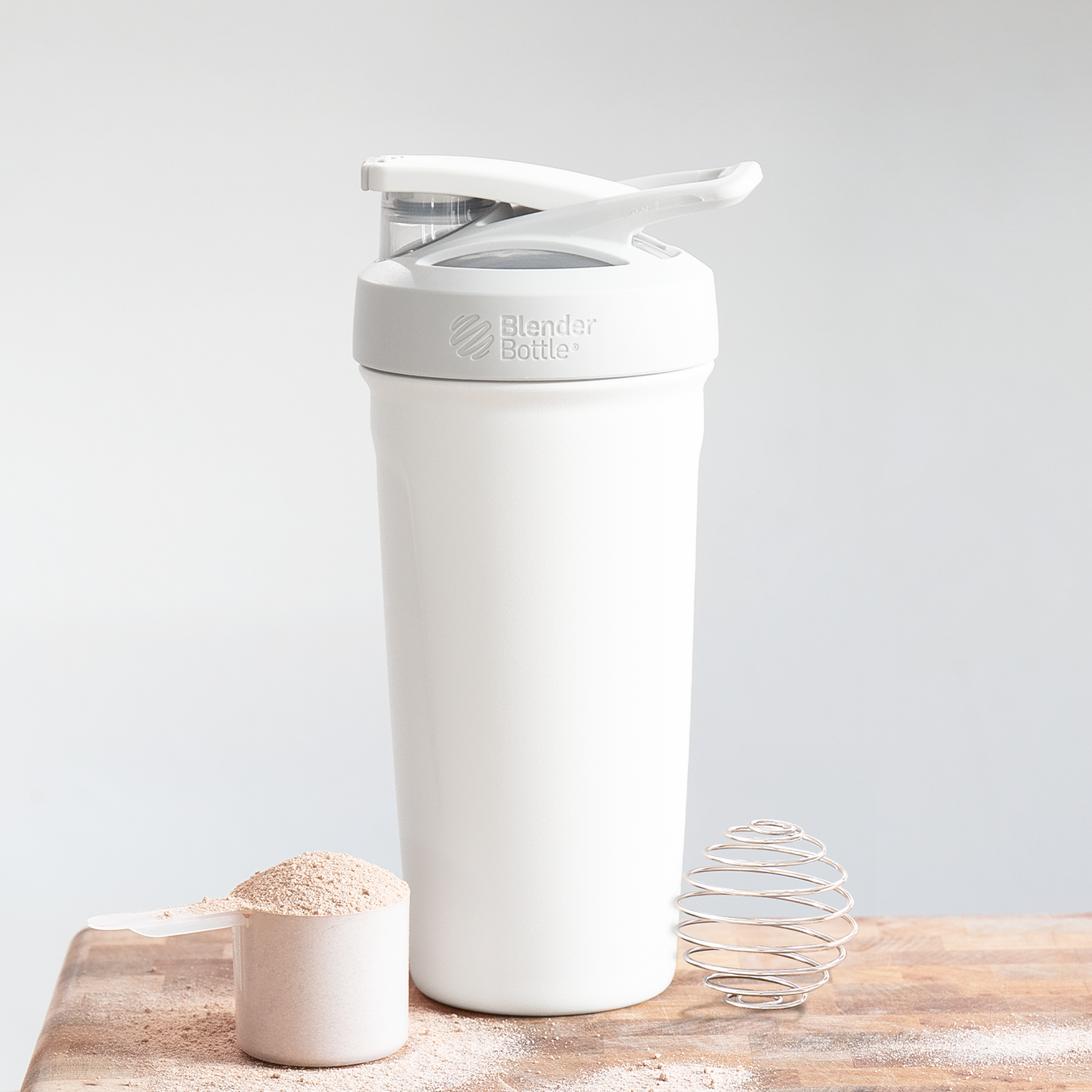 white 24 oz blenderbottle strada ss