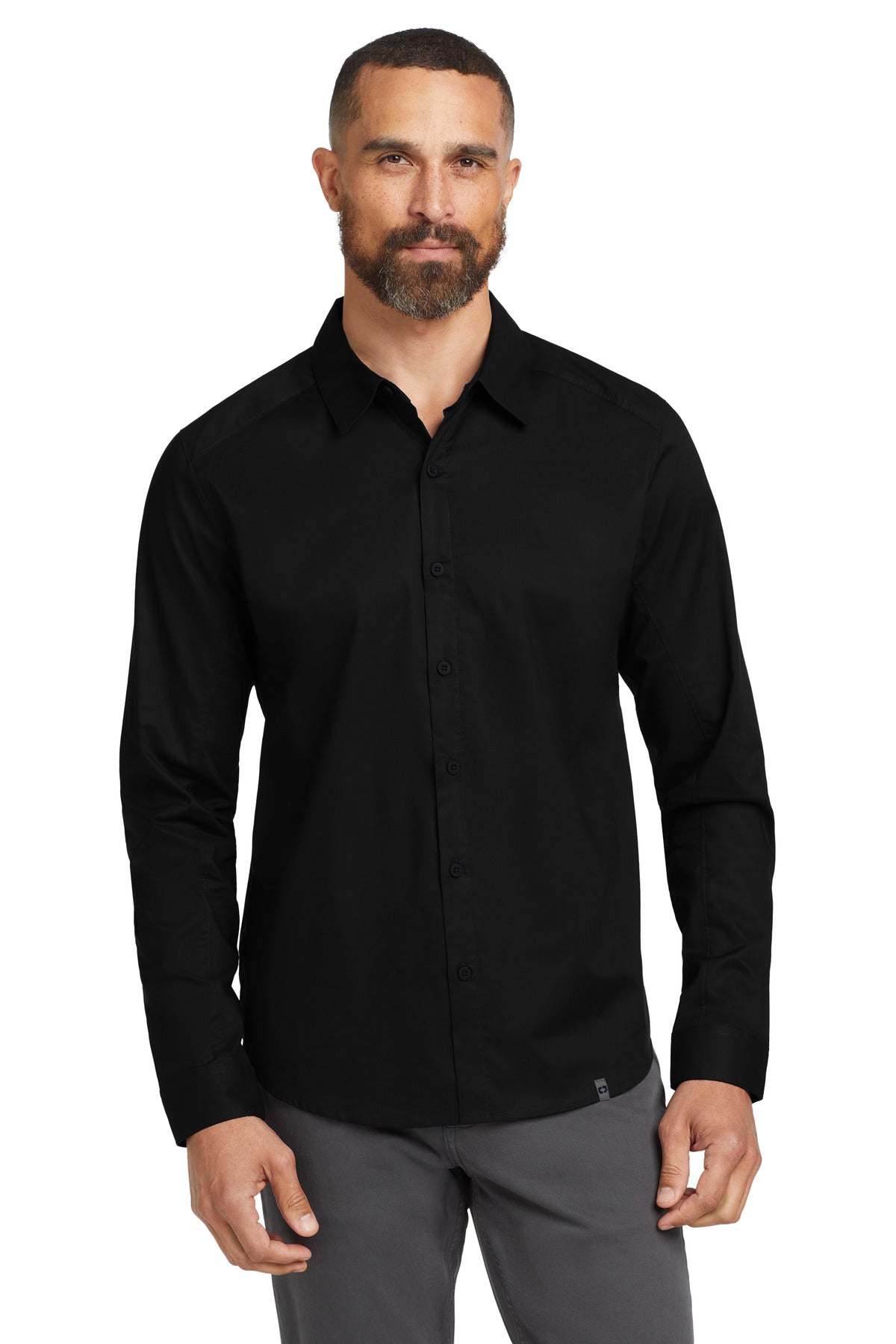 Front View of Blacktop OGIO Commuter Woven Shirt. OG1002