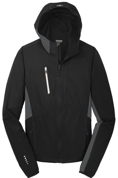 Front View of Blcktp/Gear Gy OGIO Pivot Soft Shell. OE721