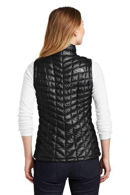 TNF Black The North Face Women's ThermoBall Trekker Vest. NF0A3LHL