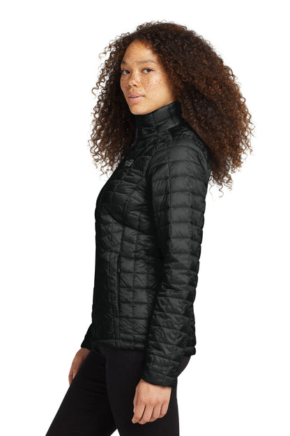 TNFMatteBk The North Face Women's ThermoBall Trekker Jacket. NF0A3LHK